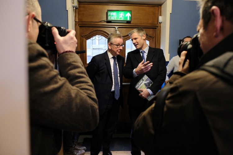 Michael Gove MP and Zac Goldsmith MP pre-session (1)